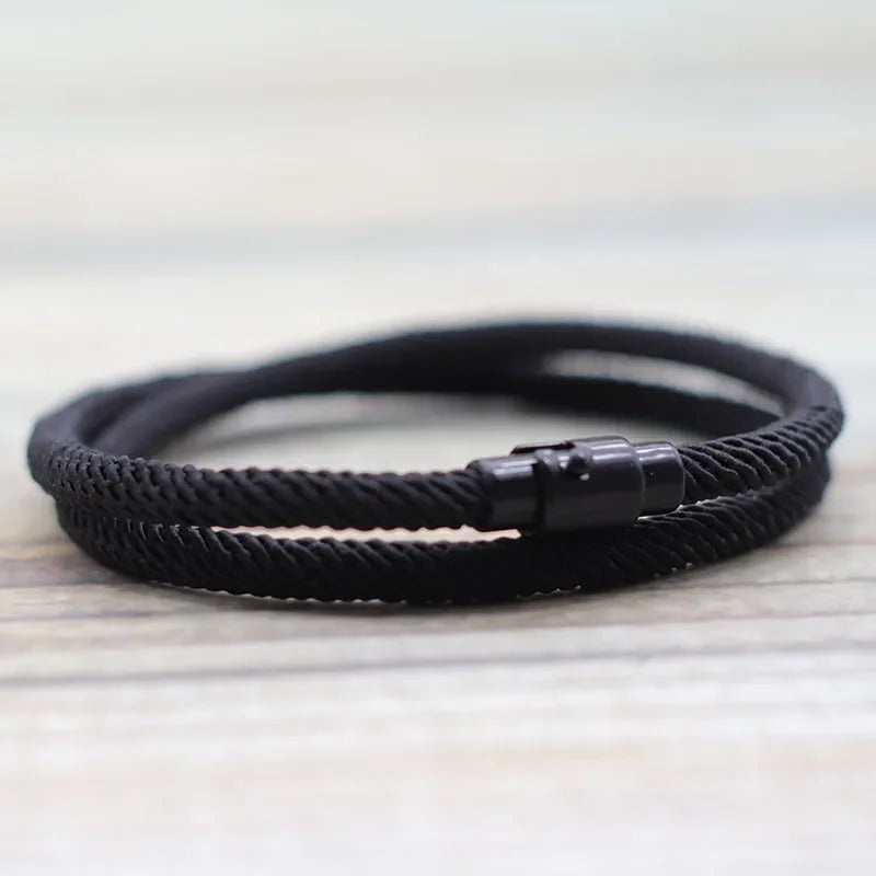 Brazalete de cuerda